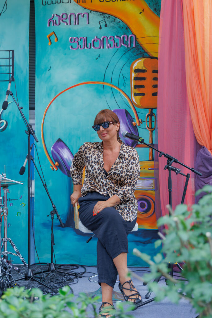 Irina Khinikadze ve Grubu